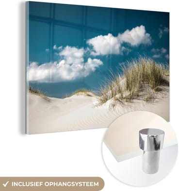 MuchoWow® Glasschilderij 120x80 cm - Schilderij acrylglas - Strand - Duinen - Gras - Foto op glas - Muurdecoratie woonkamer - Wanddecoratie slaapkamer - Schilderijen