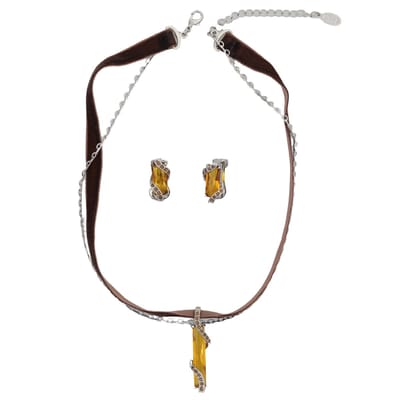 Behave – Sieradenset – Amberkleur Bruin Zilverkleur – Fluweel – Oorclips – Nikkelvrij