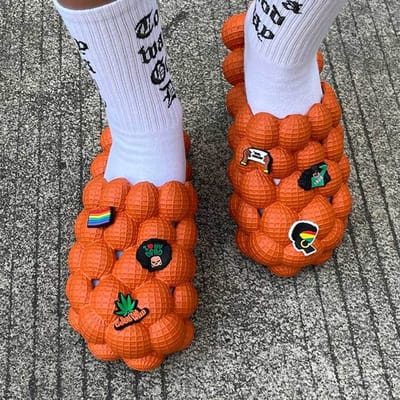Sandales d'été unisexes pour femmes, pantoufles d'extérieur à bout ouvert, mode créateur, pantoufles amusantes de massage à bulles, chaussures d'été de plage 43-44 orange