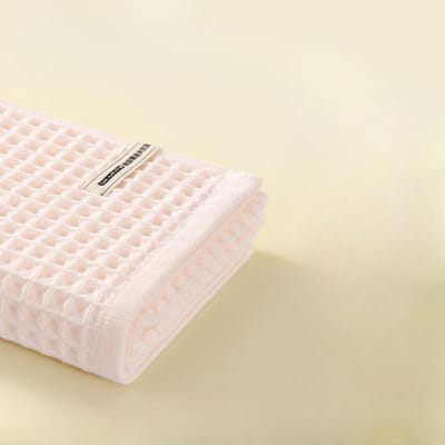 Serviette Antibactérienne en Coton Pur Serviette de Bain Gaufre avec Cordelette de Suspension Gaze Ensemble Trois Pièces de Serviette de Bain en Coton Absorbant l'Eau 35×75cm
