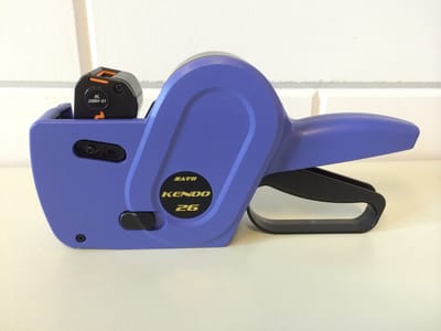 Prijstang Sato Kendo 26-8 compleet met 1 doos etiketten afmeting 26x12mm (36 rolletjes)