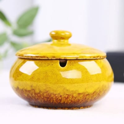 Geel gebakken in de oven- Keramische Asbak met Deksel - Retro Glazuur - Anti-geur - Rookhouder - Voor Binnen & Buiten-11.2*9cm