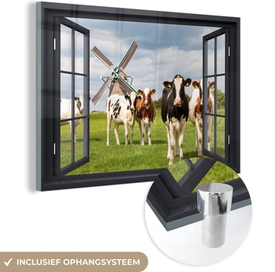 MuchoWow® Glasschilderij 30x20 cm - Schilderij acrylglas - Doorkijk - Koe - Molen - Koeien - Weiland - Gras - Groen - Foto op glas - Muurdecoratie woonkamer - Wanddecoratie slaapkamer - Schilderijen