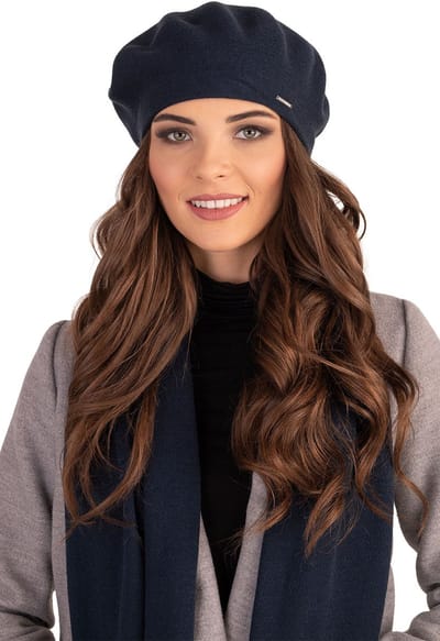 Vivisence Dames Winter Baret En Sjaal Set - Zachte Wolmix Met Viscose Acryl En Elastan - Warm En Comfortabel Voor Koude Dagen Met Prettige Pasvorm En Klassieke Look Ideaal Voor Dagelijks Gebruik En Als Cadeau - Donkerblauw