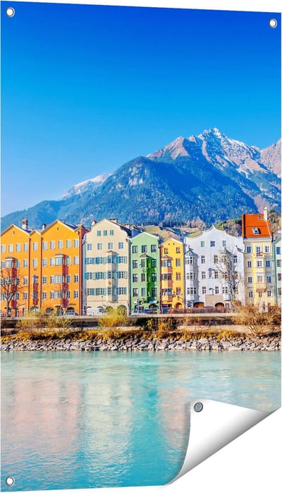 Gards Tuinposter Gekleurde Huisjes in Innsbruck, Oostenrijk - 60x90 cm - Tuindoek - Tuindecoratie - Wanddecoratie buiten - Tuinschilderij