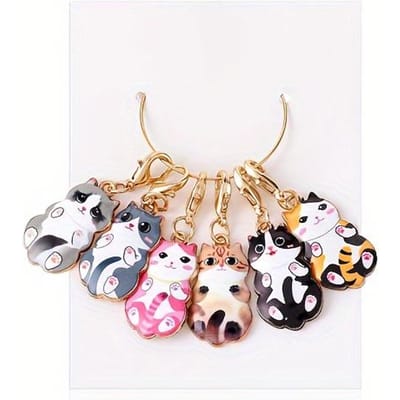 Schattige Haaknaald Markers met Katten-Thema - Duurzaam Legering met Karabijnsluiting, Meerkleurige Brei-Accessoires & Sleutelhanger Bedels voor Knutselen 6pcs beige