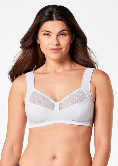 Beha zonder beugel, met naadgevormde cups en comfortbandjes - wit - Gr. 110 A van Goldner Fashion