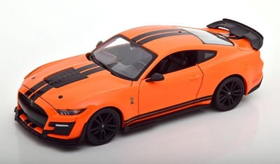 Ford Mustang Shelby GT500 2020 Oranje / Zwart 1-24 Maisto