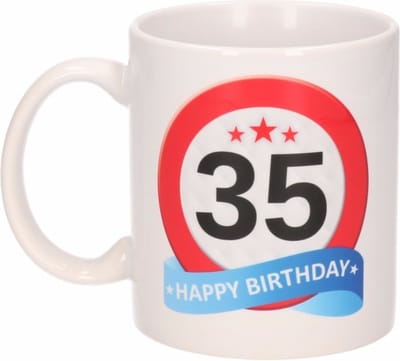 Beallatio Decorations - 35 jaar Verjaardag koffiemok - cadeau beker - stopbord print met happy birthday - 300 ml - keramiek - wit