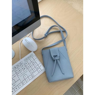Nouveau style de sac pour téléphone portable pour femmes, sac à bandoulière vertical de nouveau style pour le shopping, joli petit sac seau léger beige