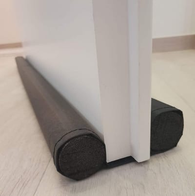 Dubbele Tochtstrip voor Deuren - Op Maat Te Snijden - Houd Kou en Tocht Tegen