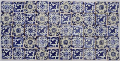 Pakket van 50 Handgemaakte Mexicaanse Tegels - 5cm - Blauwe en Witte Decoratie