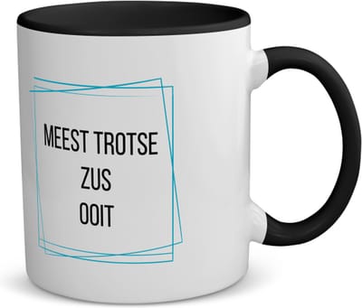 Akyol - meest trotse zus ooit koffiemok - theemok - zwart - Zus - trotse zus - verjaardagscadeau - verjaardag - cadeau - cadeautje voor zus - zus artikelen - kado - geschenk - gift - 350 ML inhoud