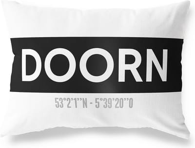 Tuinkussen DOORN - UTRECHT met coördinaten - Buitenkussen - Bootkussen - Weerbestendig - Jouw Plaats - Studio216 - Modern - Zwart-Wit - 50x30cm