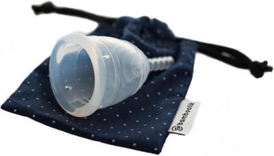 Bamboolik menstruatiecup stevig - klein - small - met stoffen bewaarzakje (100% katoen) - 100% medische siliconen - milieuvriendelijk