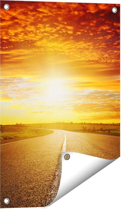 Gards Tuinposter Zonsondergang Over de Weg met een Rode Lucht - 40x60 cm - Tuindoek - Tuindecoratie - Wanddecoratie buiten - Tuinschilderij