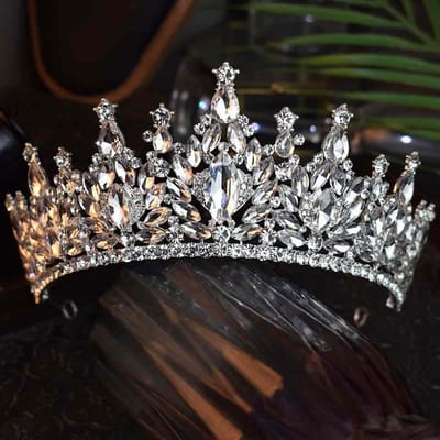 Nieuwe Bruidskroon Kristal Super Glanzend High End Hoofddraad Haaraccessoire Bruidsmake-up en Styling Licht Luxe Kroon gray