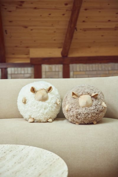 Sheepskin House - Schattig Schapen Kussen - D34 cm