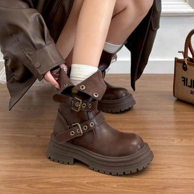 Metalen Decoratie Dames Korte Laarzen Nieuw Alles-match Gesp Dames Dikke Zool Hoge Laarzen Mode Retro Schoenen voor Vrouw Botas 35 bruin