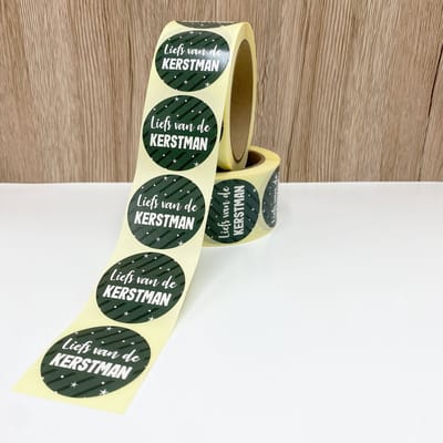 Kerst sticker rol Liefs van de Kerstman fijne feestdagen - cadeausticker kerst - sluitsticker kerstcadeau - 500 stuks