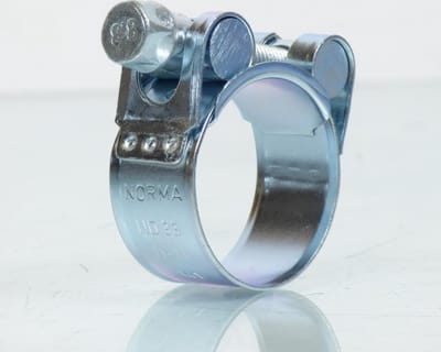 Collier de serrage à vis pour manchon pot d'échappement Ø31-34mm moto scooter