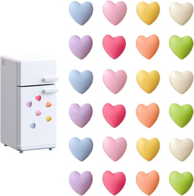 Set van 24 Kleurrijke Hartmagneten voor de Koelkast, 3D Magneten in 8 Kleuren, Sterke Magneten voor Witbord, Magnetisch Bord en Keukenaccessoires, Perfecte Decoratie voor Kinderen en Feestjes