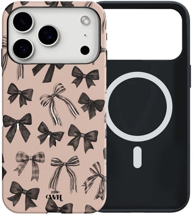 xoxo Wildhearts telefoonhoesje geschikt voor iPhone 17 Pro MagSafe - Winter Muse - Magnetische hard case met dubbele beschermlaag - Beschermhoes shockproof case - Hoesje met strikjes - Beige
