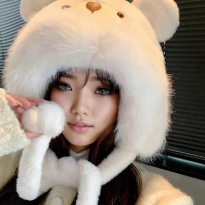 Chapeau d'ours en peluche pour femmes en automne et en hiver Épaissi Chaud Protection des oreilles Lunettes Mignon Chapeau Lei Feng Gants d'équitation One Size gray