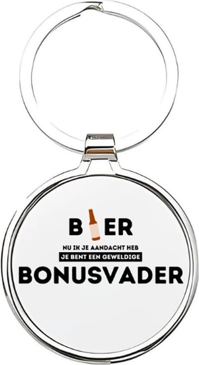 Akyol - je bent een geweldige bonusvader Sleutelhanger - Bonusvader - de leukste bonusvader - bonusvader sleutelhanger - papa sleutelhanger - sleutelhanger papa - familie sleutelhanger - vaderdag cadeautje - papa cadeau - dad - stiefvader- 4 x 7,5 CM
