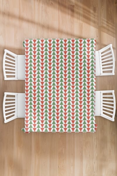 Kerst Tafelkleed - Kerstmis Decoratie - Tafellaken - Kerst - Patronen - Driehoek - 130x170 cm - Kerstmis Versiering - Tafeldecoratie Kerstmis - Kerstdecoratie tafel - Tafelversiering