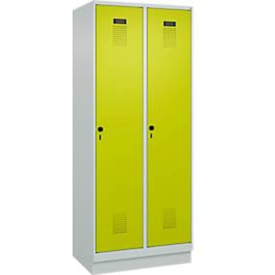 C+P Evolo Plus garderobekast, 2 vakken, 400 mm vakbreedte, met plint, rechts scharnierend, B 800 x D 500 x H 1950 mm, draaischroef, lichtgrijs/kleedgroen