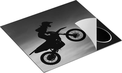 Chefcare Inductie Beschermer Silhouet van een Motorcross in de Lucht - Zwart Wit - 60x50 cm - Afdekplaat Inductie - Kookplaat Beschermer - Inductie Mat