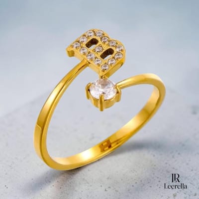Leerella | B | Verstelbare Goudkleurige Initialen Ring - RVS Letter Ring met Zirconia Steentjes - Persoonlijke Naamring Dames