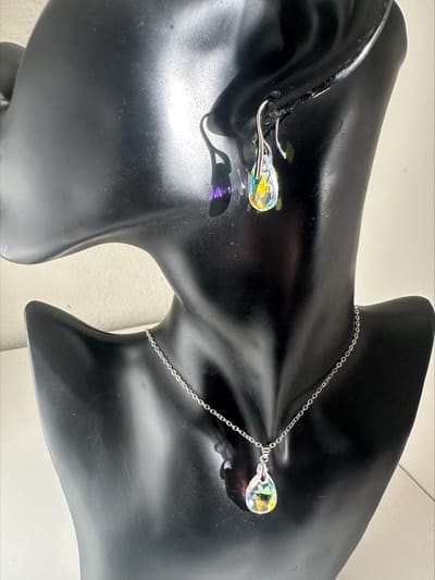 sieradenset waterdruppel | Make up | Parfum | Moederdag | Verjaardagscadeau| Cadeautje| Valentijnsdag| Kado | sieraden | vaderdag | oorbellen | oorsieraden