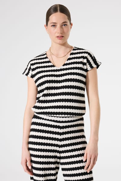 Garcia Ladies T-shirt Ss Black Maat: XS | Wijde Broeken Outlet | Dames | Zwart