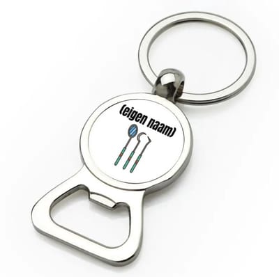Akyol - tandarts materiaal met eigen naam flesopener - Tandarts - mondhygiënisten/tandartsen - iemand die tandarts is of mondhygiënist - verjaardag - cadeau - kado - geschenk - 9 bij 3 cm