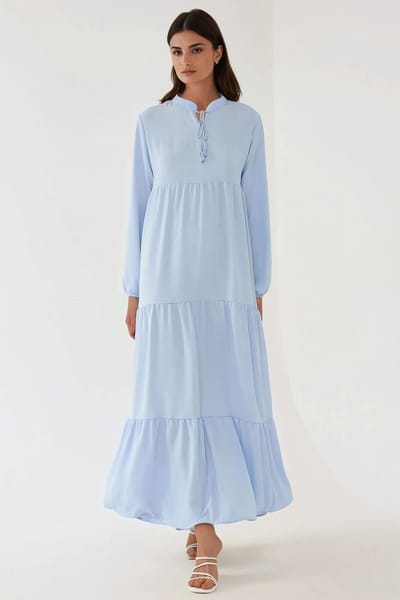 Gelaagde Maxi-Jurk met Knopen en Ronde Hals