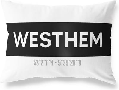 Tuinkussen WESTHEM - FRIESLAND met coördinaten - Buitenkussen - Bootkussen - Weerbestendig - Jouw Plaats - Studio216 - Modern - Zwart-Wit - 50x30cm