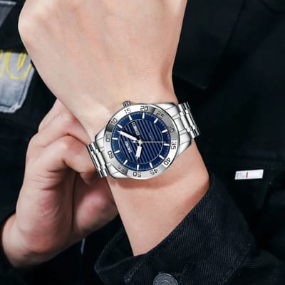 Stijlvolle SKMEI Herenhorloge Zilver met Donkerblauw Wijzerplaat - Luxe Quartz Met Roestvrij Staal, Waterdicht Design & Gratis Elegante Leerella Horlogedoos