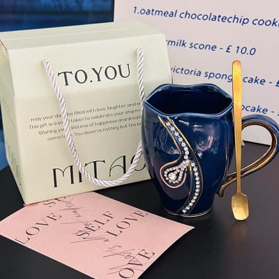 Licht Luxe Europees-stijl Keramische Waterbeker Handbeschilderde Gouden Mok voor Meisjes Exquise Diamanten Ketting Beker Geschenkdoos Zakelijk Souvenir 400ml