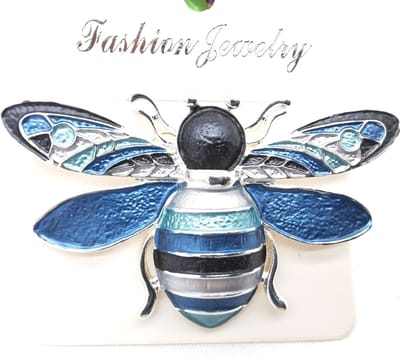 - Magneet broche - 3D - bijen - Blauw/ zilver - voor omslagdoek, sjaal en vest om te sluiten.