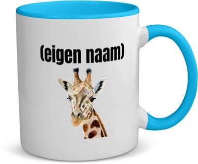 Akyol - giraffe met eigen naam koffiemok - theemok - blauw - Giraffe - giraffe liefhebbers - dieren liefhebber - leuk cadeau voor iemand die houdt van giraffen - cadeau - kado - 350 ML inhoud