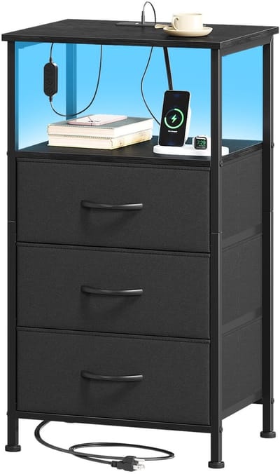 Dailygoods- Nachtkastje met stoffen laden - Bijzettafel met 2 AC-stopcontacten - 1 USB/Type C - Opbergkast voor slaapkamer - 30D x 40B x 72H - Milieuvriendelijk MDF