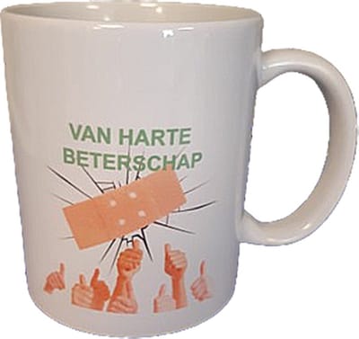 Mok beker Van harte beterschap. Opkikker cadeau. Pleister
