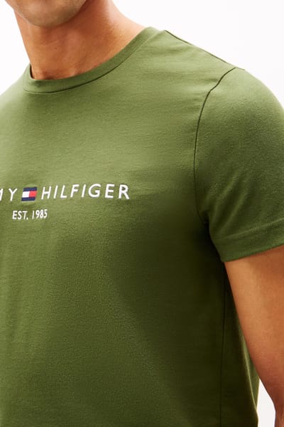 Tommy Hilfiger Tommy Logo Tee Mountain Pine Maat: S | T-shirts met Print Outlet | Heren | Groen