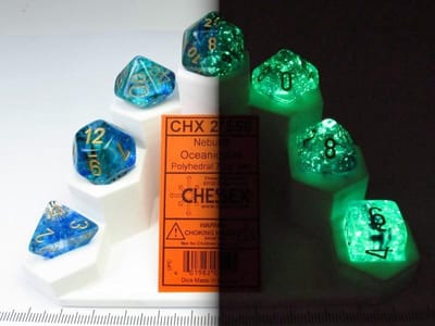 Chessex Nebula Oceanic/gold Luminary Polydice Dobbelsteen Set (7 stuks)
