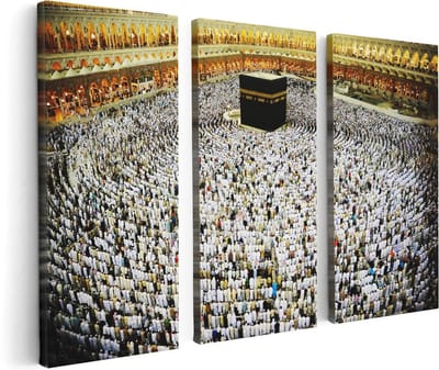 Artaza Canvas Schilderij Drieluik Zwarte Steen in Mekka met Biddende Moslims - 120x80 - Foto Op Canvas - Canvas Print