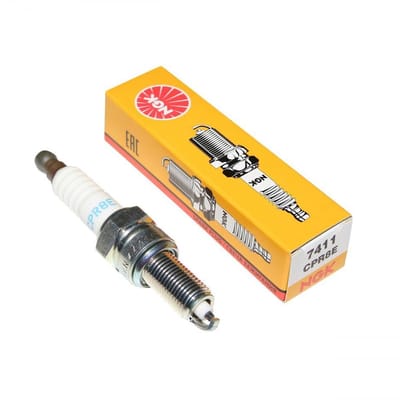 Bougie d'allumage NGK pour Auto CPR8E / 7411 Neuf