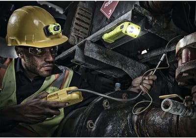 Peli 3415MZ0 haakse LED-zaklamp - ATEX Zone 0 - 329 lumen - IPX8 - geel