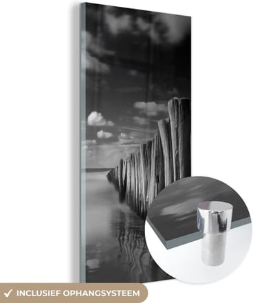 MuchoWow® Glasschilderij 20x40 cm - Schilderij acrylglas - Stormachtig weer zwart-wit fotoprint - Foto op glas - Schilderijen